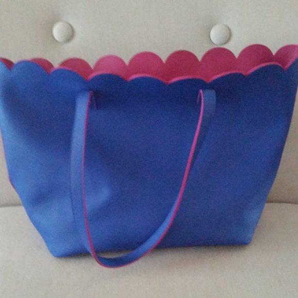 Bath & Bodyworks blue with pink tote NWT - Picture 3 of 6